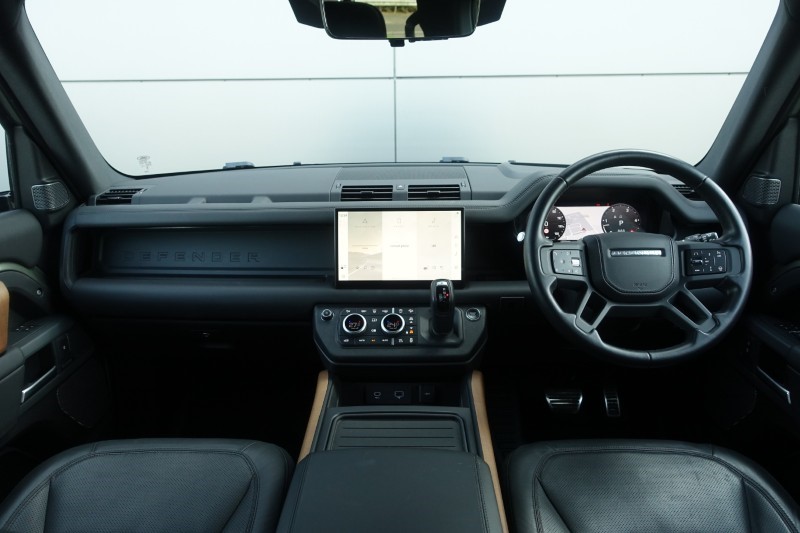 Used Land Rover Defender 2023 for sale - 77965418: Photo 9