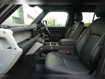 Used Land Rover Defender 2023 for sale - 79444669: Photo
