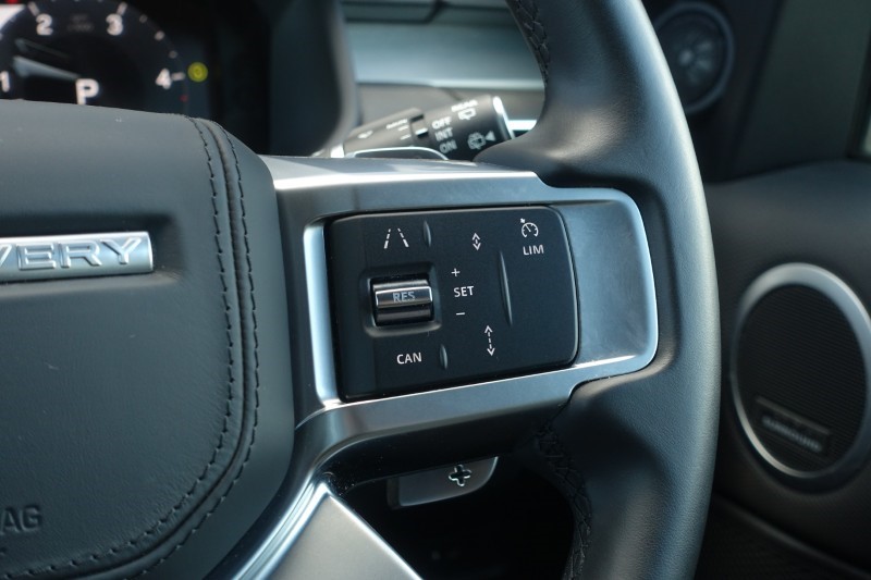 Used Land Rover Discovery 2023 for sale - 78077670: Photo 32