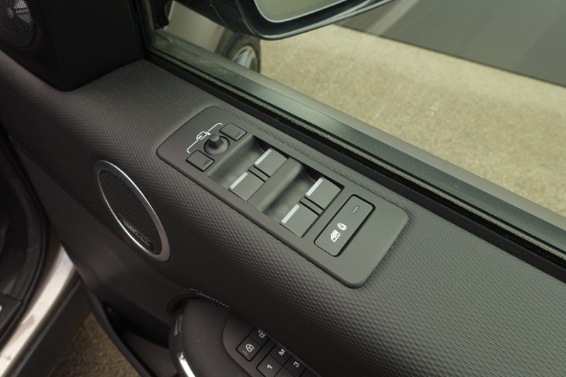 Used Land Rover Discovery 2023 for sale - 78077670: Photo 49