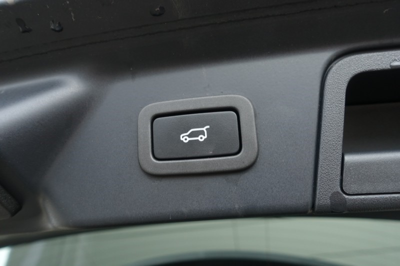 Used Land Rover Range Rover Velar 2022 for sale - 77888371: Photo 35