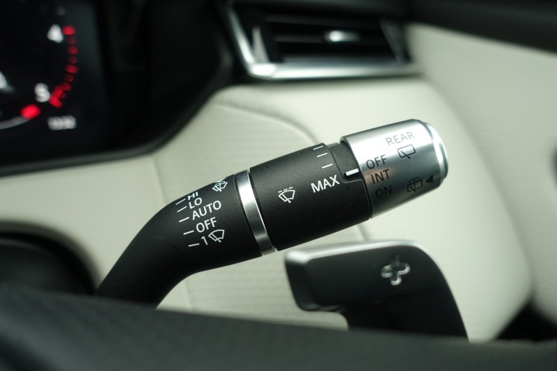 Used Land Rover Range Rover Velar 2022 for sale - 77888371: Photo 37