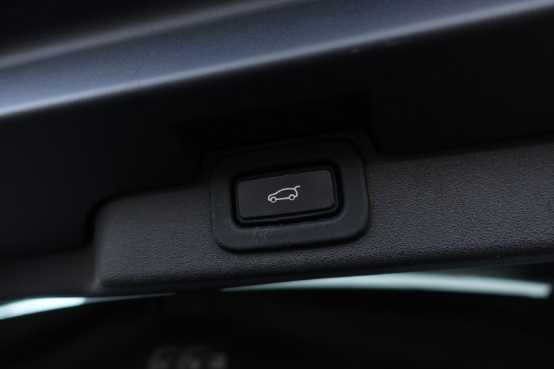 Used Land Rover Discovery 2022 for sale - 77258418: Photo 32