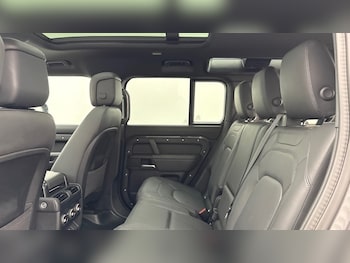 Used Land Rover Defender 2025 for sale - 79593689: Photo
