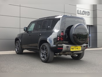 Used Land Rover Defender 2023 for sale - 79524564: Photo