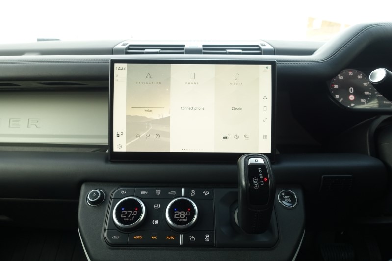 Used Land Rover Defender 2022 for sale - 78014747: Photo 14