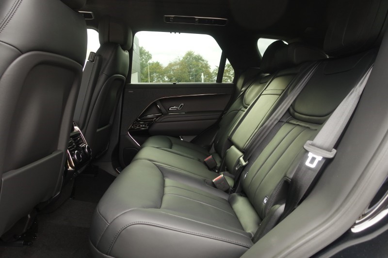 Used Land Rover Range Rover Sport 2025 for sale - 76982046: Photo 4