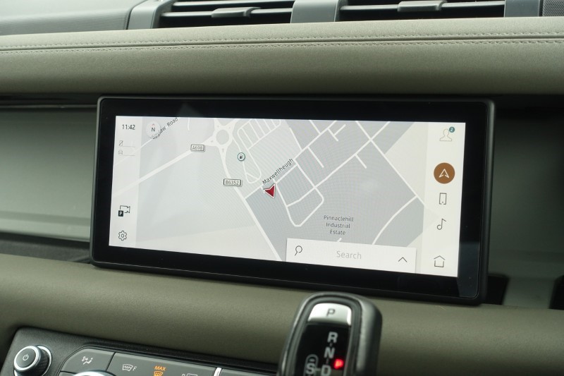 Used Land Rover Defender 2022 for sale - 77690970: Photo 11