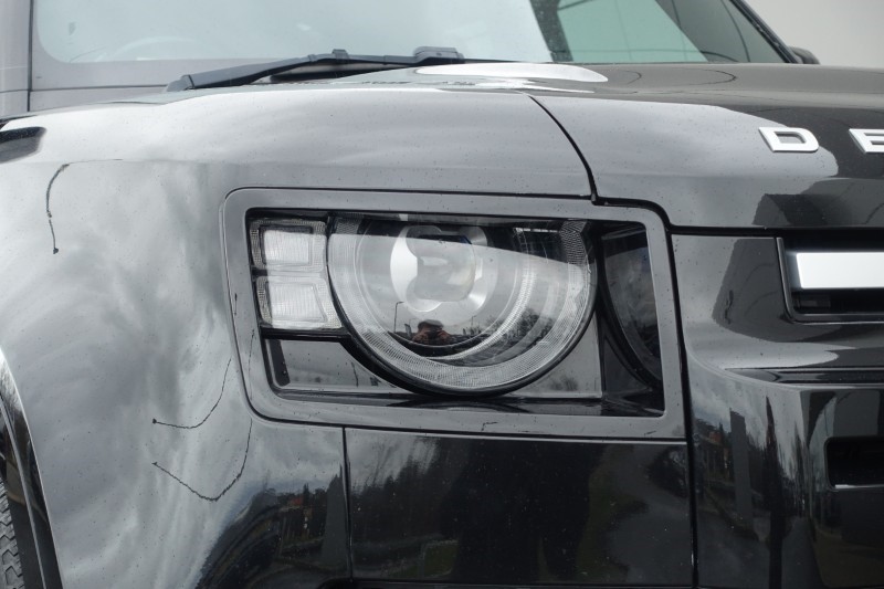 Used Land Rover Defender 2022 for sale - 77690970: Photo 17