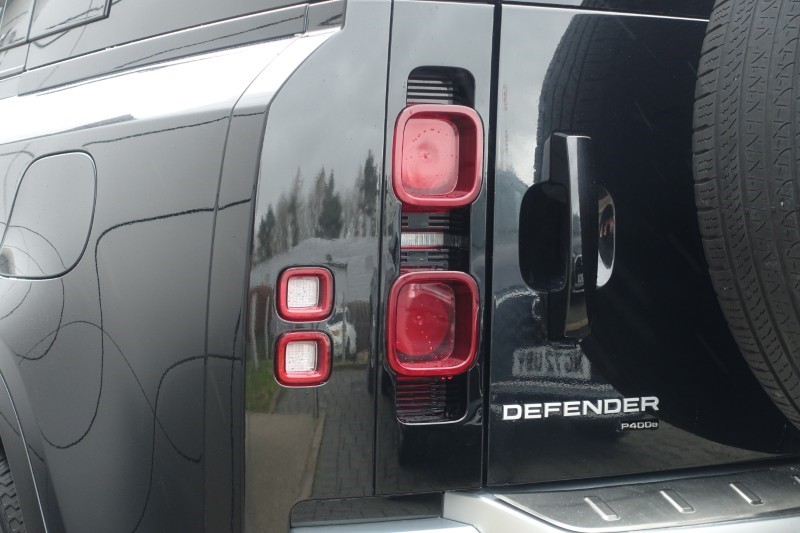 Used Land Rover Defender 2022 for sale - 77690970: Photo 19