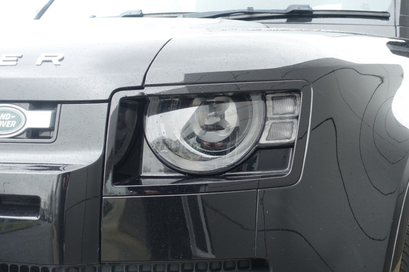 Used Land Rover Defender 2022 for sale - 77690970: Photo 32