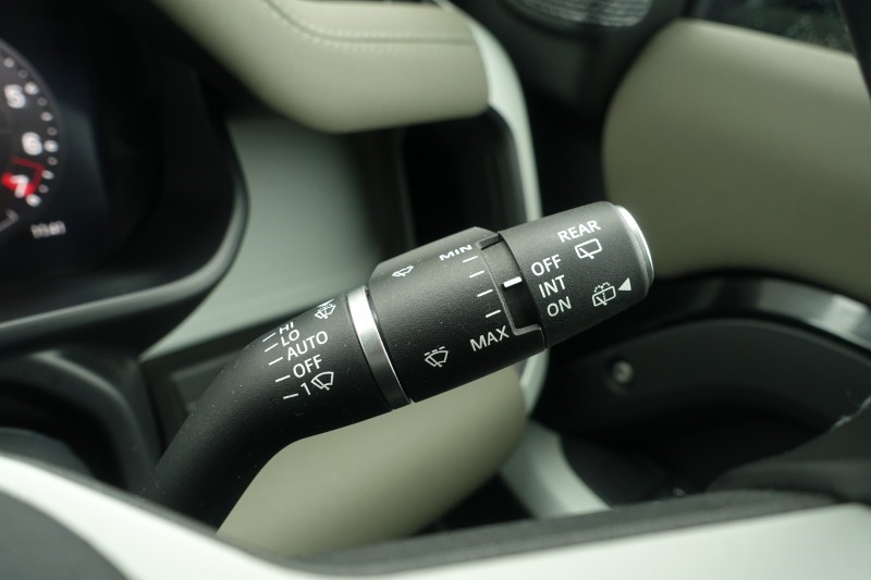 Used Land Rover Defender 2022 for sale - 77690970: Photo 35