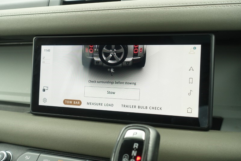 Used Land Rover Defender 2022 for sale - 77690970: Photo 42