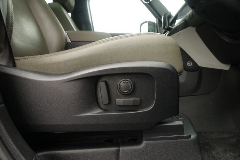 Used Land Rover Defender 2022 for sale - 77690970: Photo 52