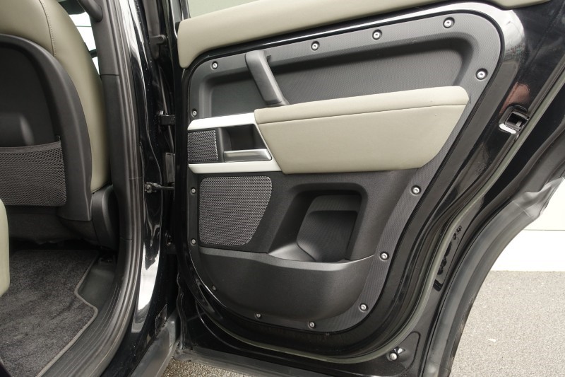 Used Land Rover Defender 2022 for sale - 77690970: Photo 56