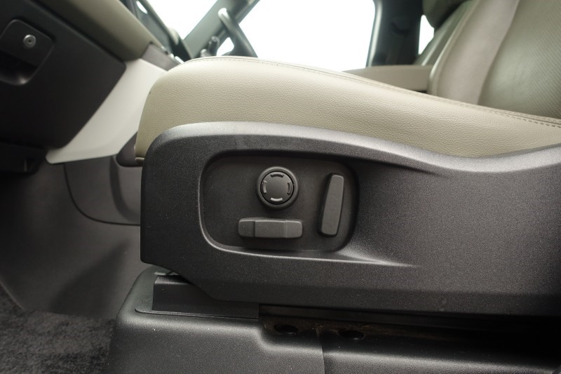 Used Land Rover Defender 2022 for sale - 77690970: Photo 65