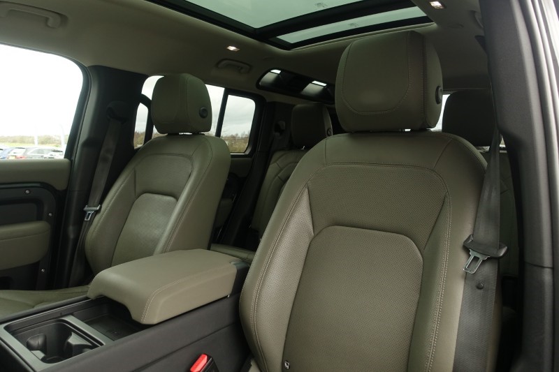 Used Land Rover Defender 2022 for sale - 77690970: Photo 66