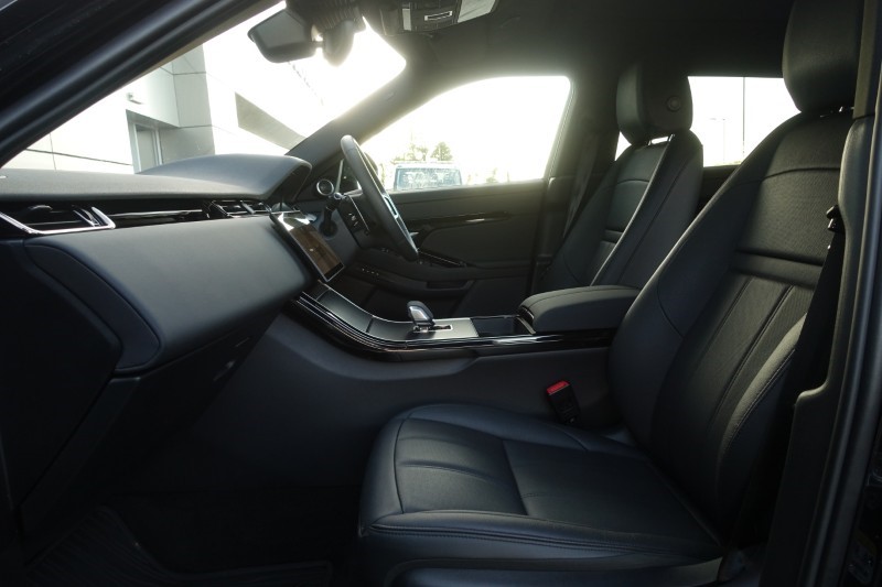 Used Land Rover Range Rover Evoque 2025 for sale - 77375911: Photo 3