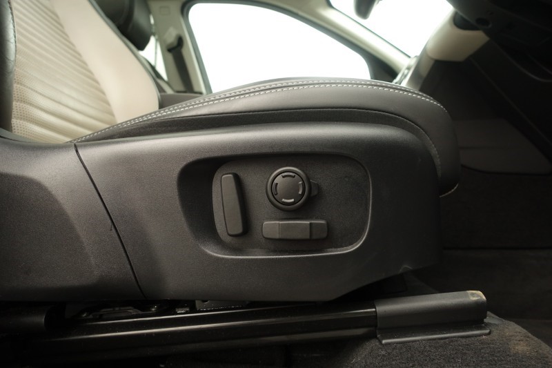 Used Land Rover Discovery Sport 2022 for sale - 76982169: Photo 45