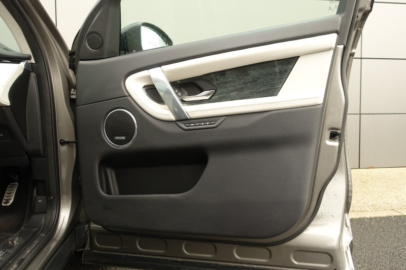 Used Land Rover Discovery Sport 2022 for sale - 76982169: Photo 46