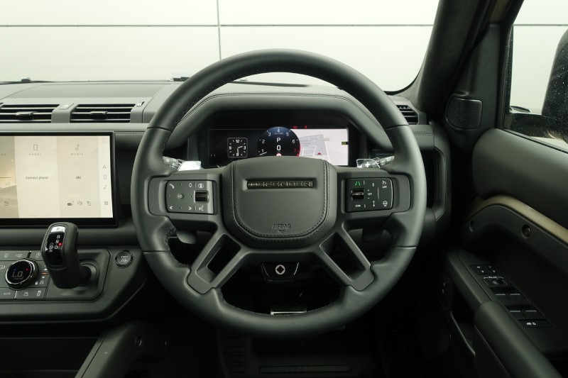 Used Land Rover Defender 2026 for sale - 77965405: Photo 15