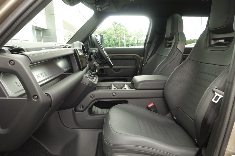 Used Land Rover Defender 2026 for sale - 77965405: Photo 3