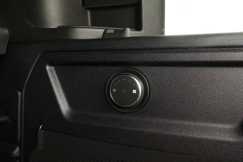 Used Land Rover Defender 2026 for sale - 77965405: Photo 34