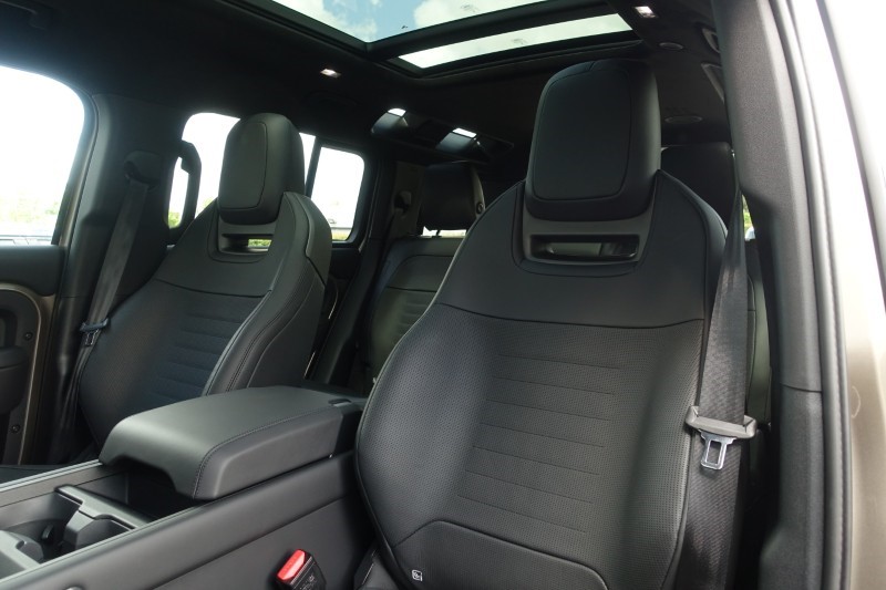 Used Land Rover Defender 2026 for sale - 77965405: Photo 78