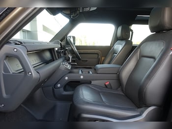 Used Land Rover Defender 2023 for sale - 77888386: Photo