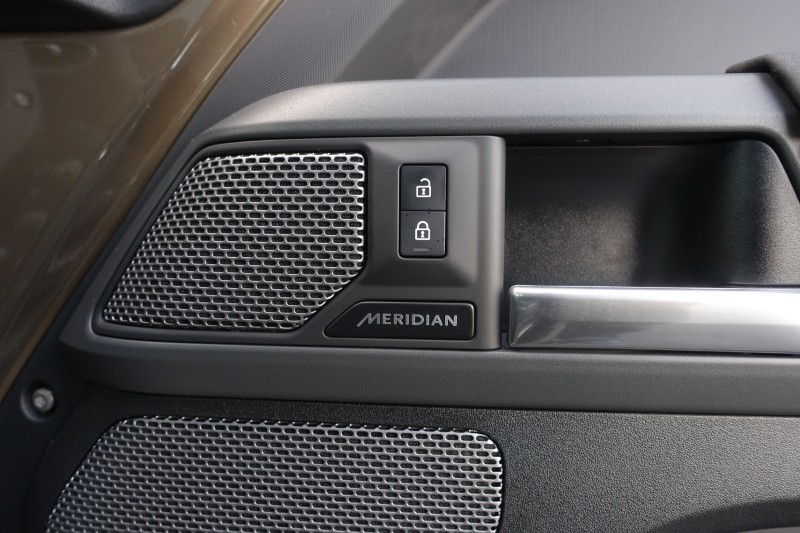 Used Land Rover Defender 2023 for sale - 77888386: Photo 54