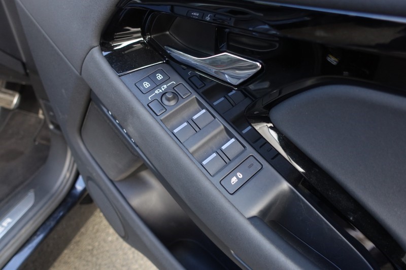 Used Land Rover Range Rover Evoque 2023 for sale - 78077674: Photo 50