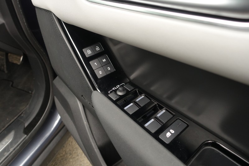 Used Land Rover Range Rover Velar 2024 for sale - 77945592: Photo 47