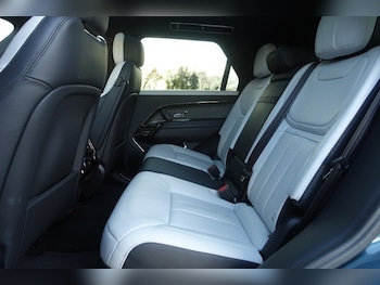 Used Land Rover Range Rover Sport 2022 for sale - 76982242: Photo