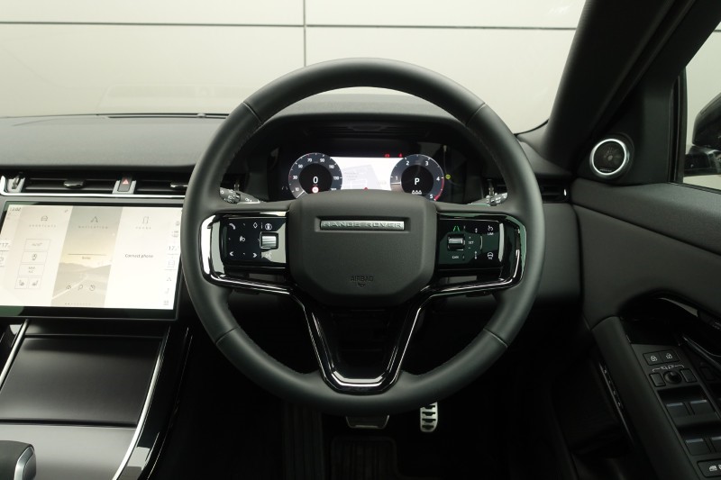 Used Land Rover Range Rover Evoque 2025 for sale - 76982205: Photo 15