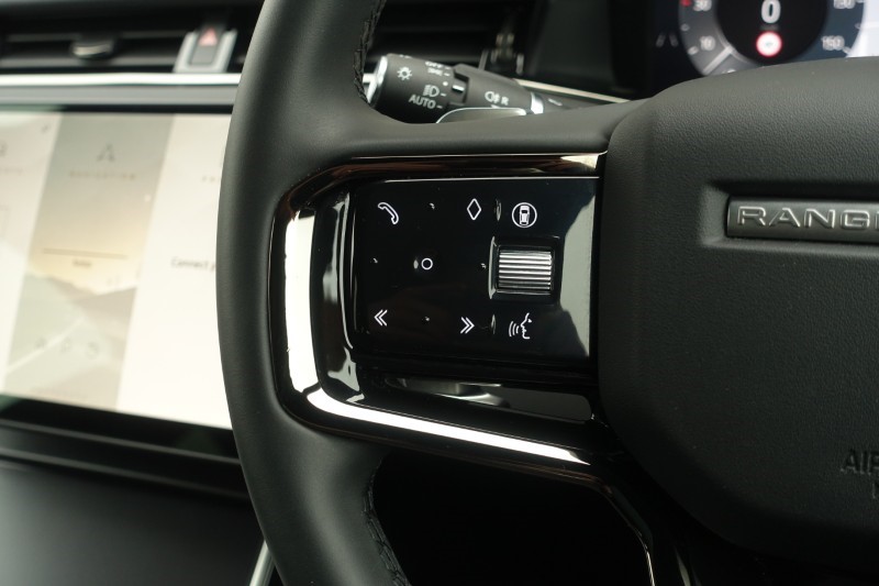 Used Land Rover Range Rover Evoque 2025 for sale - 76982205: Photo 36