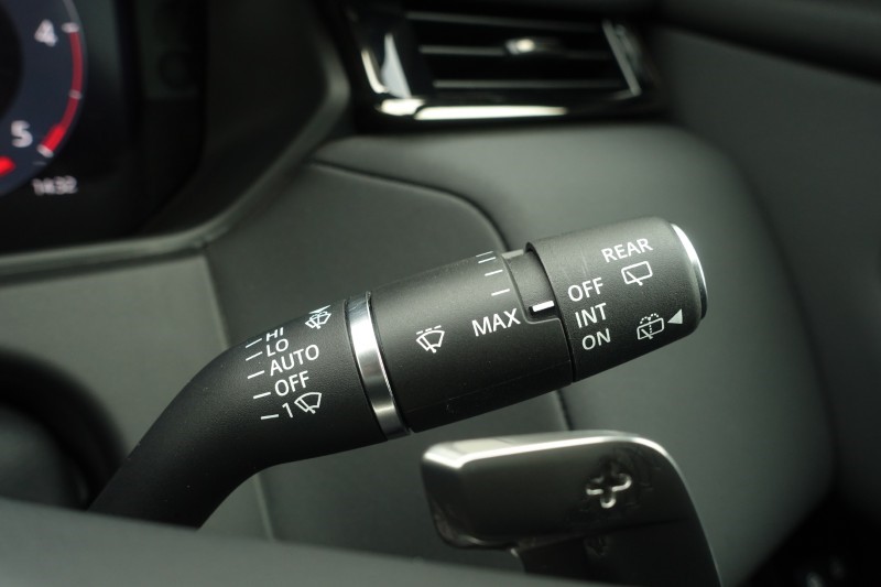 Used Land Rover Range Rover Velar 2025 for sale - 76980933: Photo 35