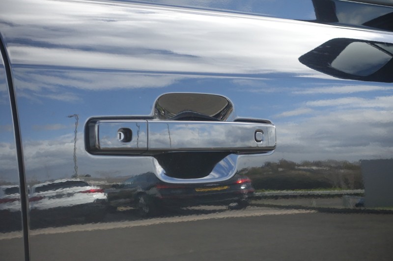 Used Land Rover Defender 2025 for sale - 78190446: Photo 25