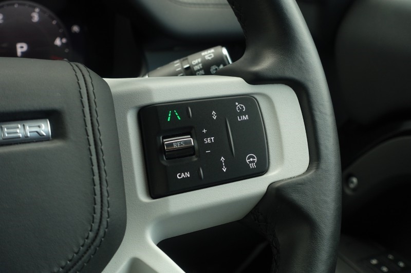 Used Land Rover Defender 2025 for sale - 78190446: Photo 37