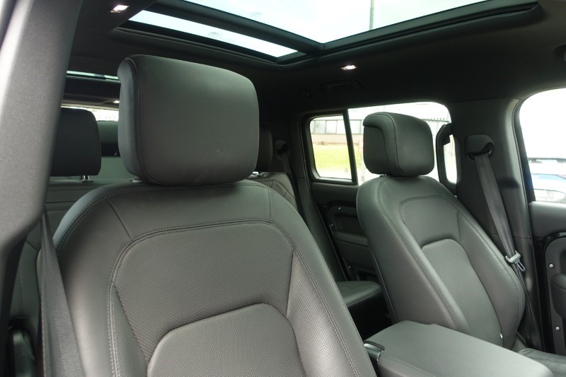 Used Land Rover Defender 2025 for sale - 78190446: Photo 50