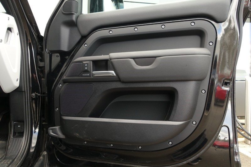 Used Land Rover Defender 2025 for sale - 78190446: Photo 54