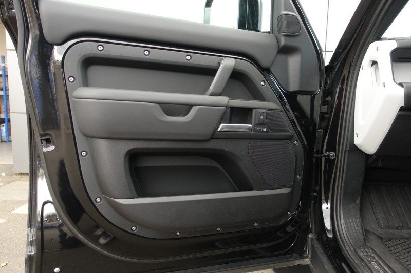 Used Land Rover Defender 2025 for sale - 78190446: Photo 68