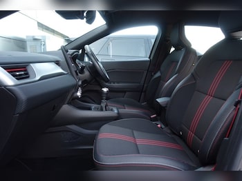 Used Renault Captur 2022 for sale - 78389232: Photo