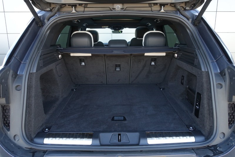 Used Land Rover Range Rover Sport 2024 for sale - 78152744: Photo 11