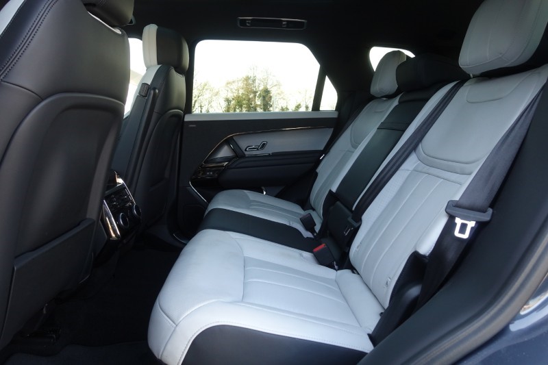 Used Land Rover Range Rover Sport 2024 for sale - 78152744: Photo 5