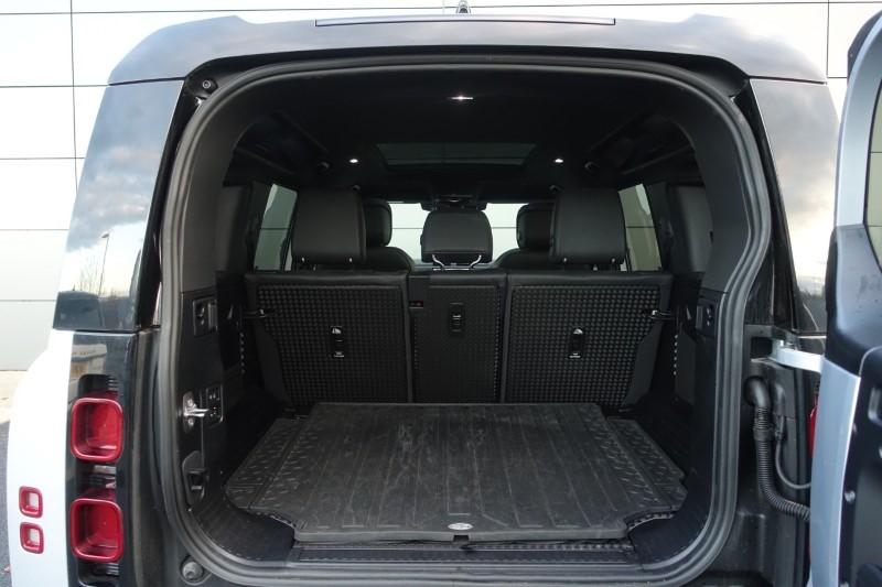 Used Land Rover Defender 2024 for sale - 76982214: Photo 10