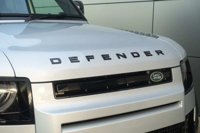 Used Land Rover Defender 2024 for sale - 76982214: Photo 21