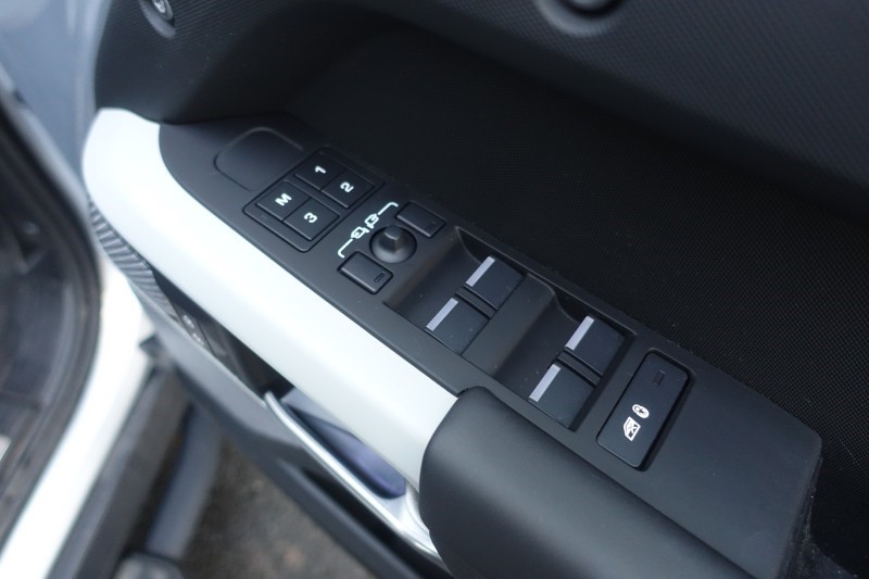 Used Land Rover Defender 2024 for sale - 76982214: Photo 56