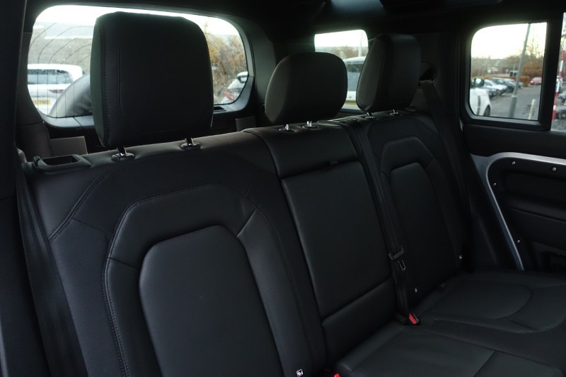 Used Land Rover Defender 2024 for sale - 76982214: Photo 59