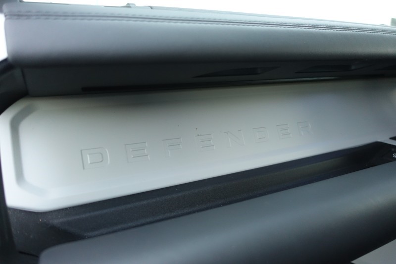 Used Land Rover Defender 2024 for sale - 76982214: Photo 65