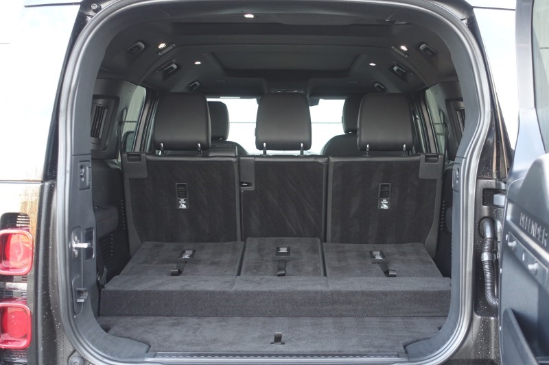 Used Land Rover Defender 2023 for sale - 77225273: Photo 10